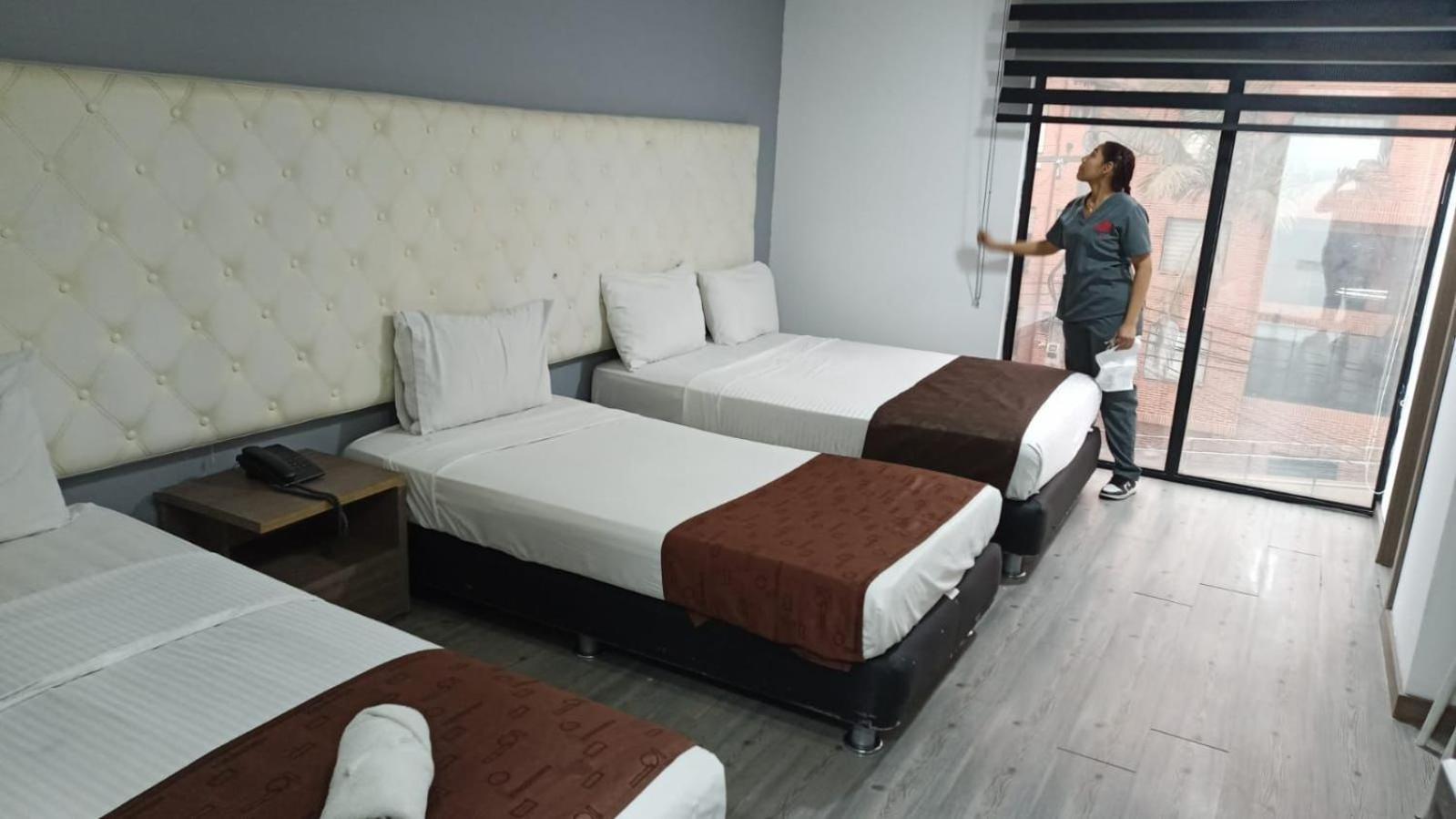 Aw Ariston Tower Hotel 4*