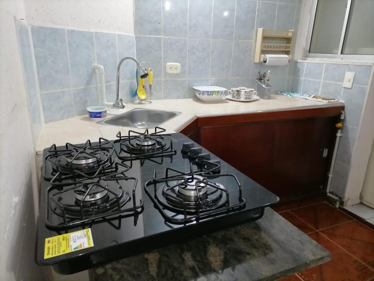 Traveling Refuge Airport El Dorado Apartamento *