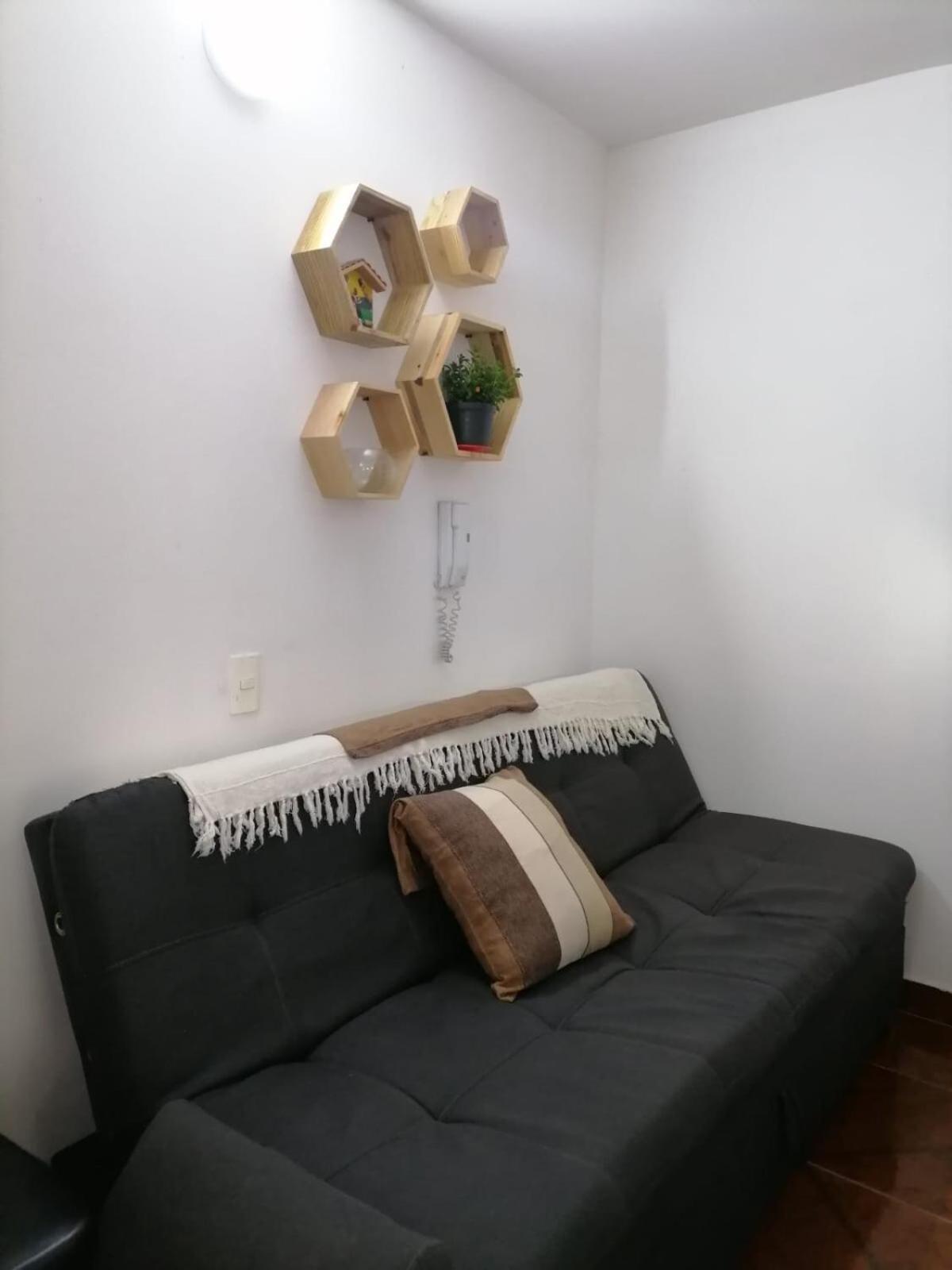 Traveling Refuge Airport El Dorado Apartamento