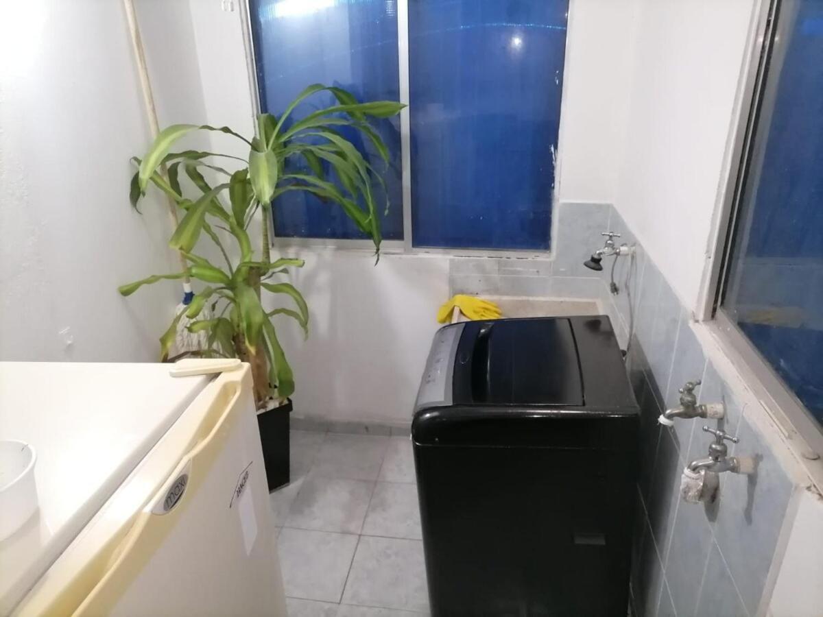 Traveling Refuge Airport El Dorado Apartamento *