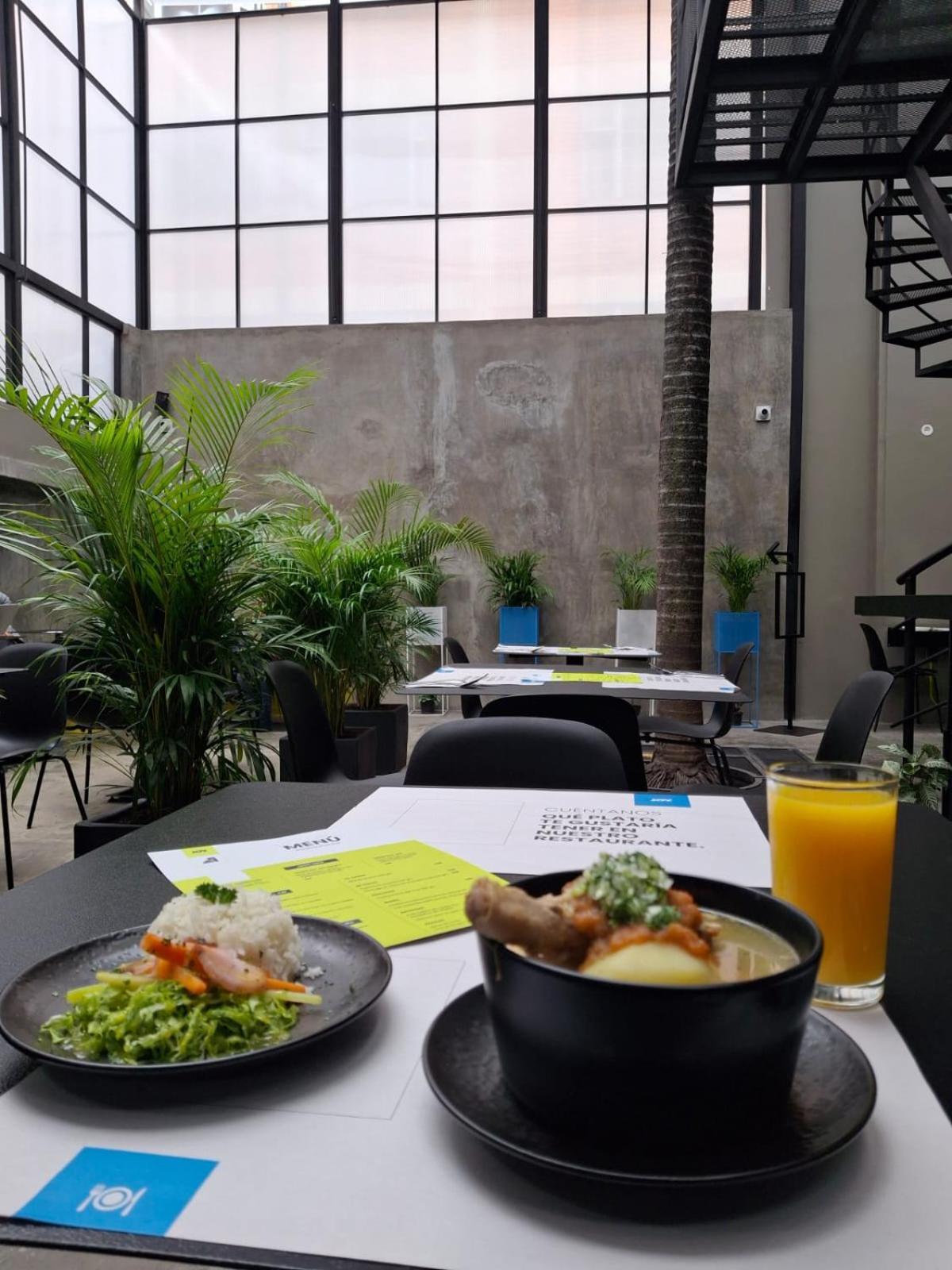 Hotel Joy Cll 85 4*