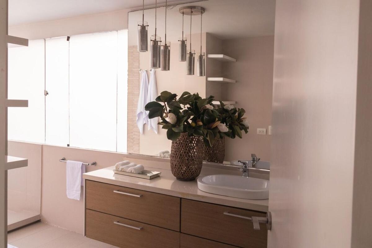 Luxury Living In Nogal 3 Bedrooms & Terrace * Bogotá