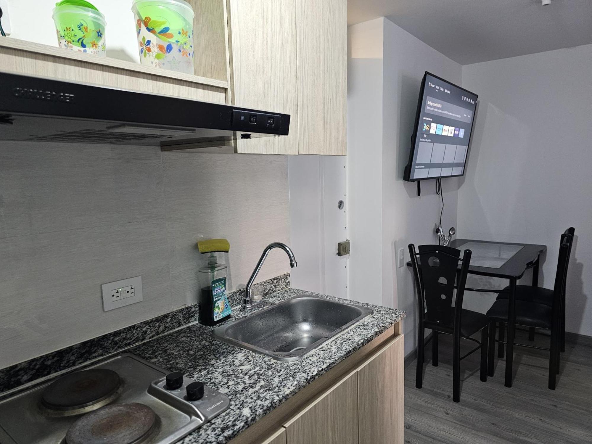 Ctic Amoblado Norte En Apartamento Bogotá
