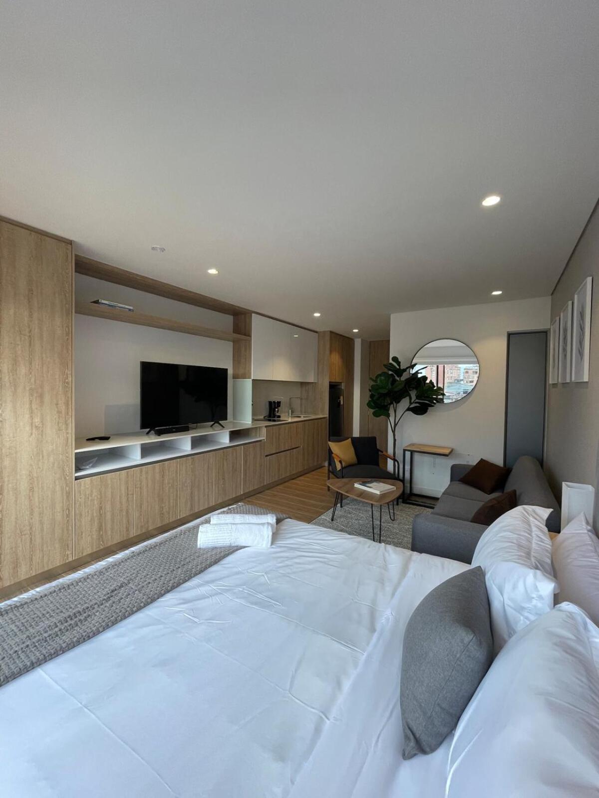 Modern With Terrace In Event Sector Apartamento