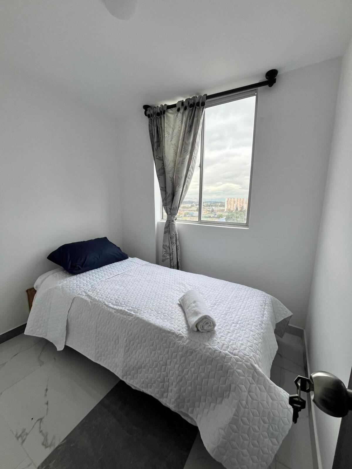 Apartamento Elegante A 10 Min Del Aeropuerto El Dorado