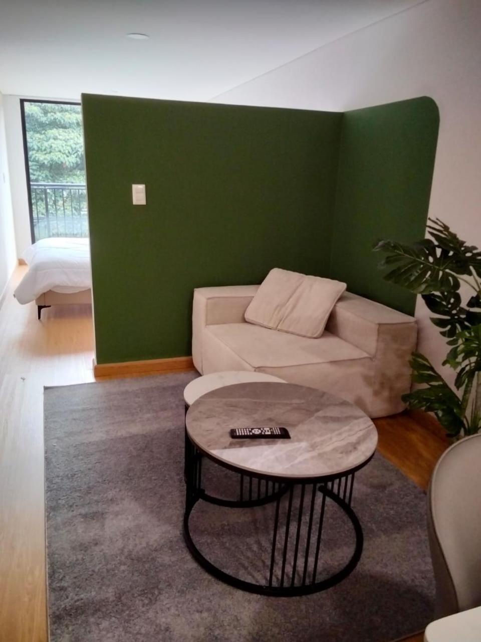 Apartamento 36av Apto 202