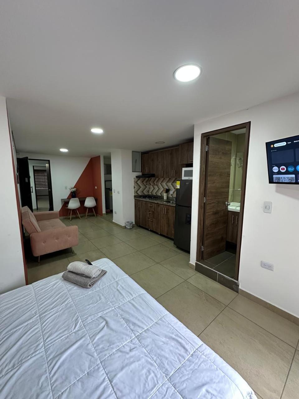 Sary House Calle 26 * Bogota