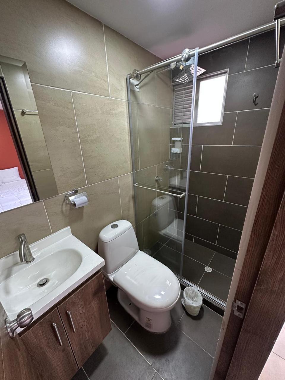 Sary House Calle 26 * Bogota