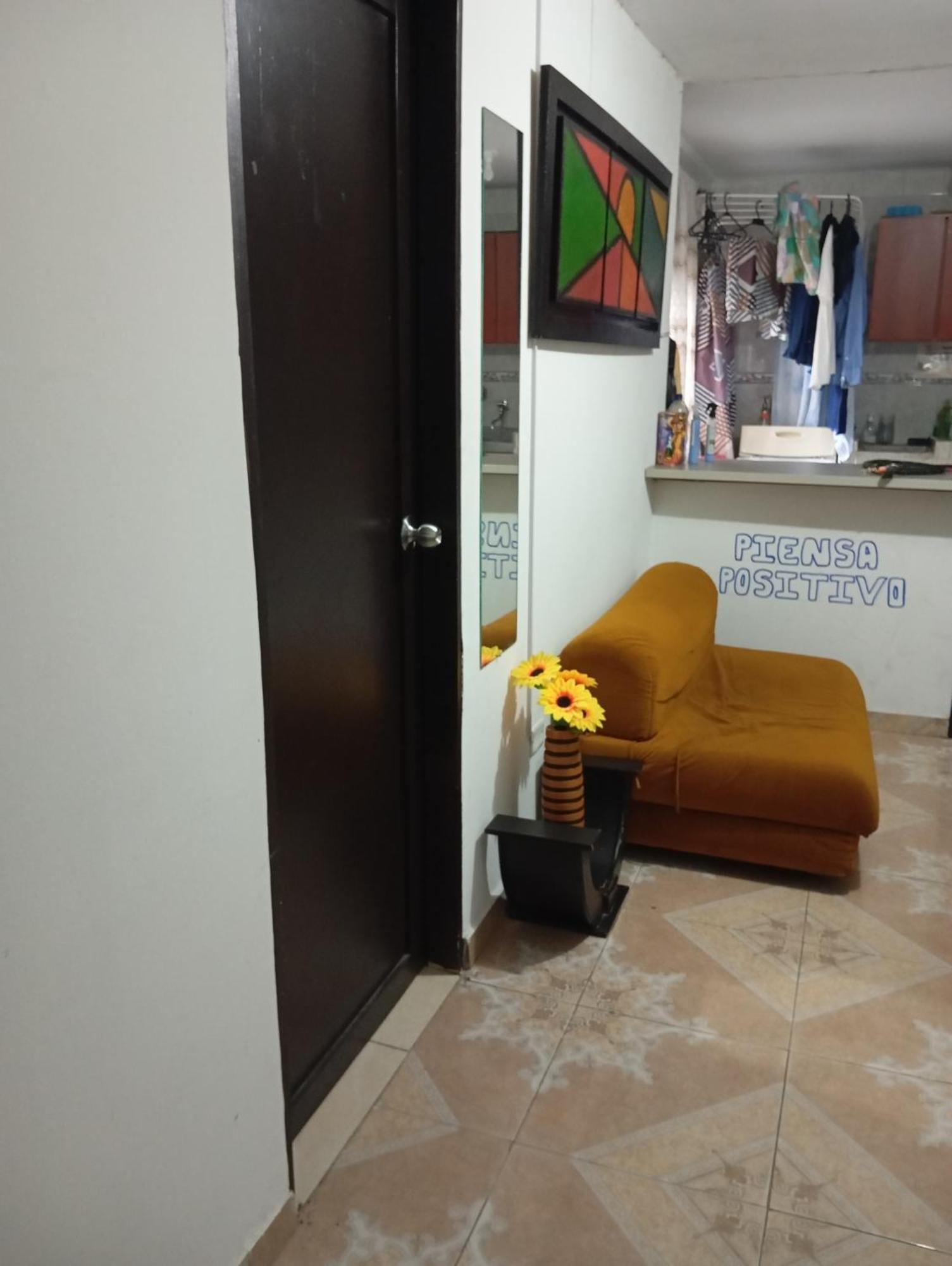 Aeropuerto El Dorado Habitación en casa particular Bogotá