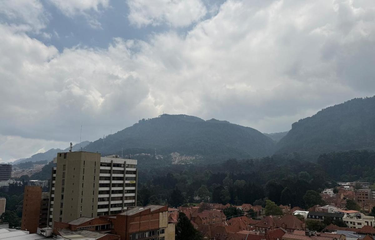 Moderno Cerca A Monserrate * Bogotá