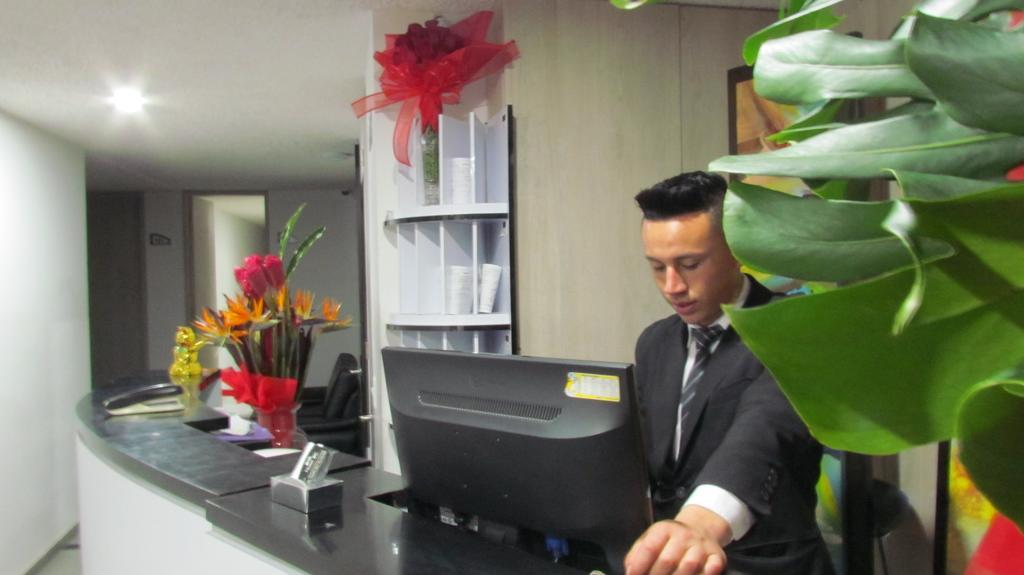 Aparta Hotel Bc