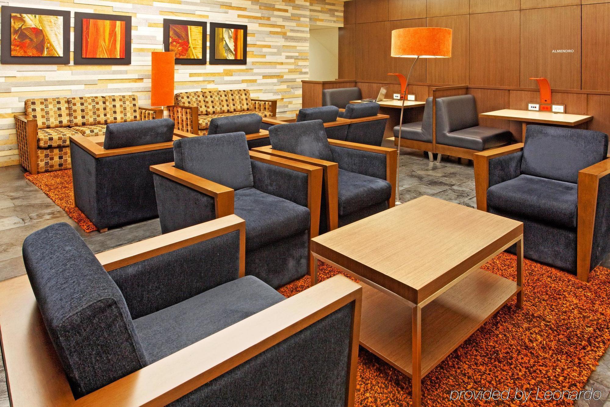 Hotel Express - Parque La 93, An Ihg Bogotá
