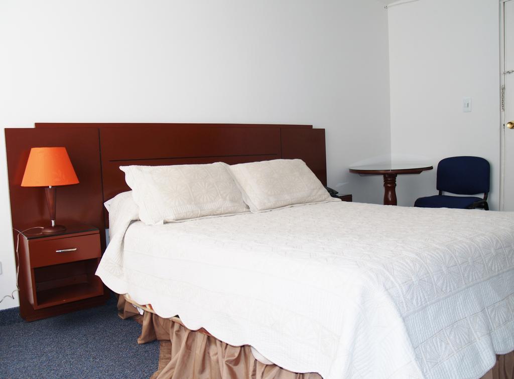 Lourdes Hotel 2*