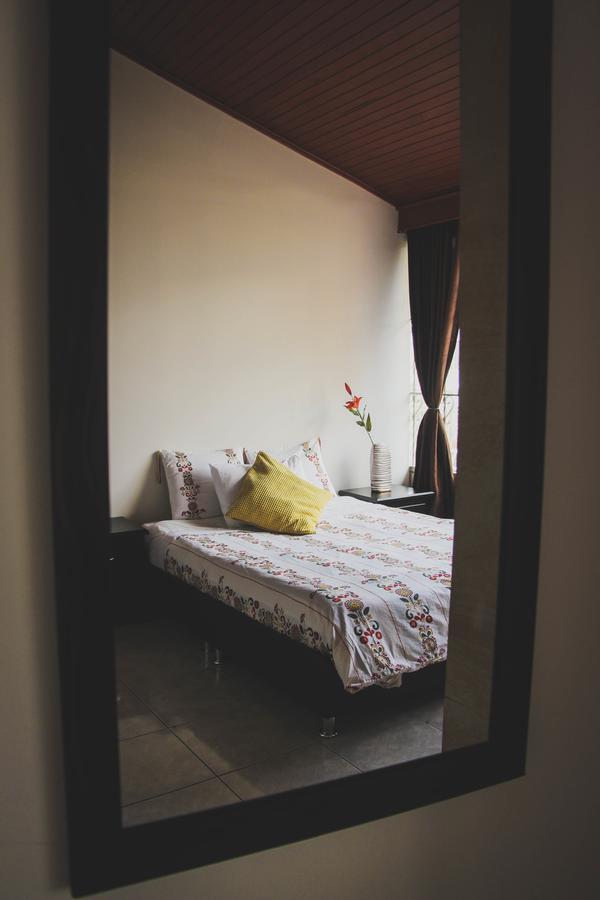 Hostal Ak 82 *