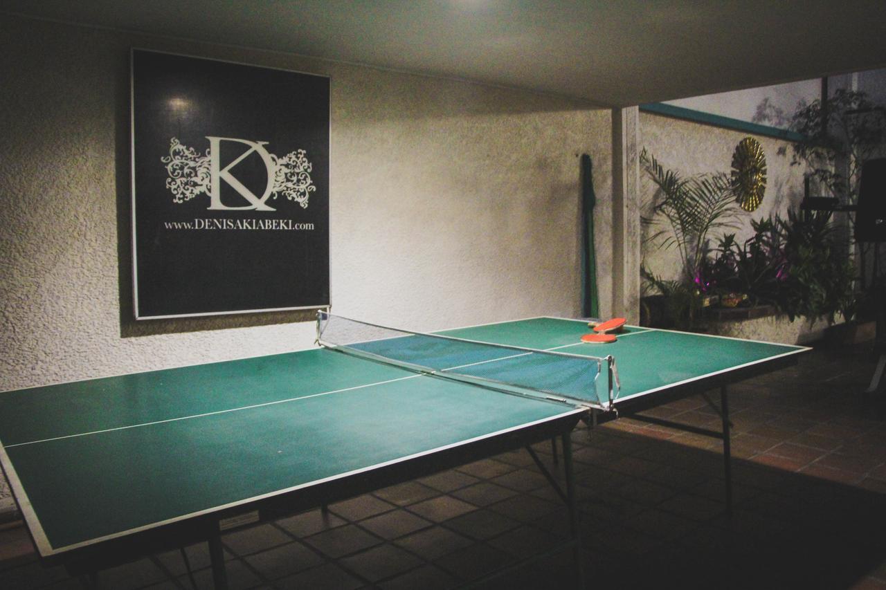 Hostal Ak 82 *