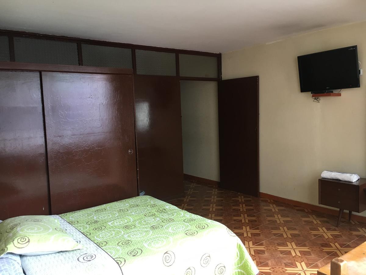Hotel Manila Plaza