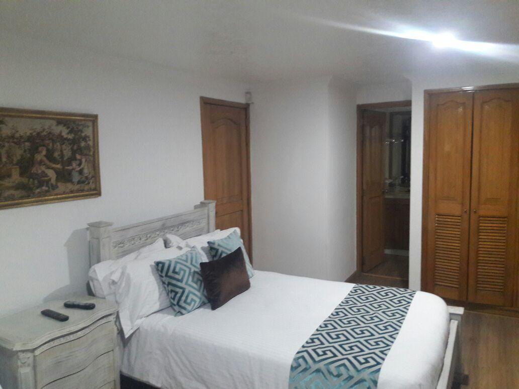 Le Select Hotel 3*