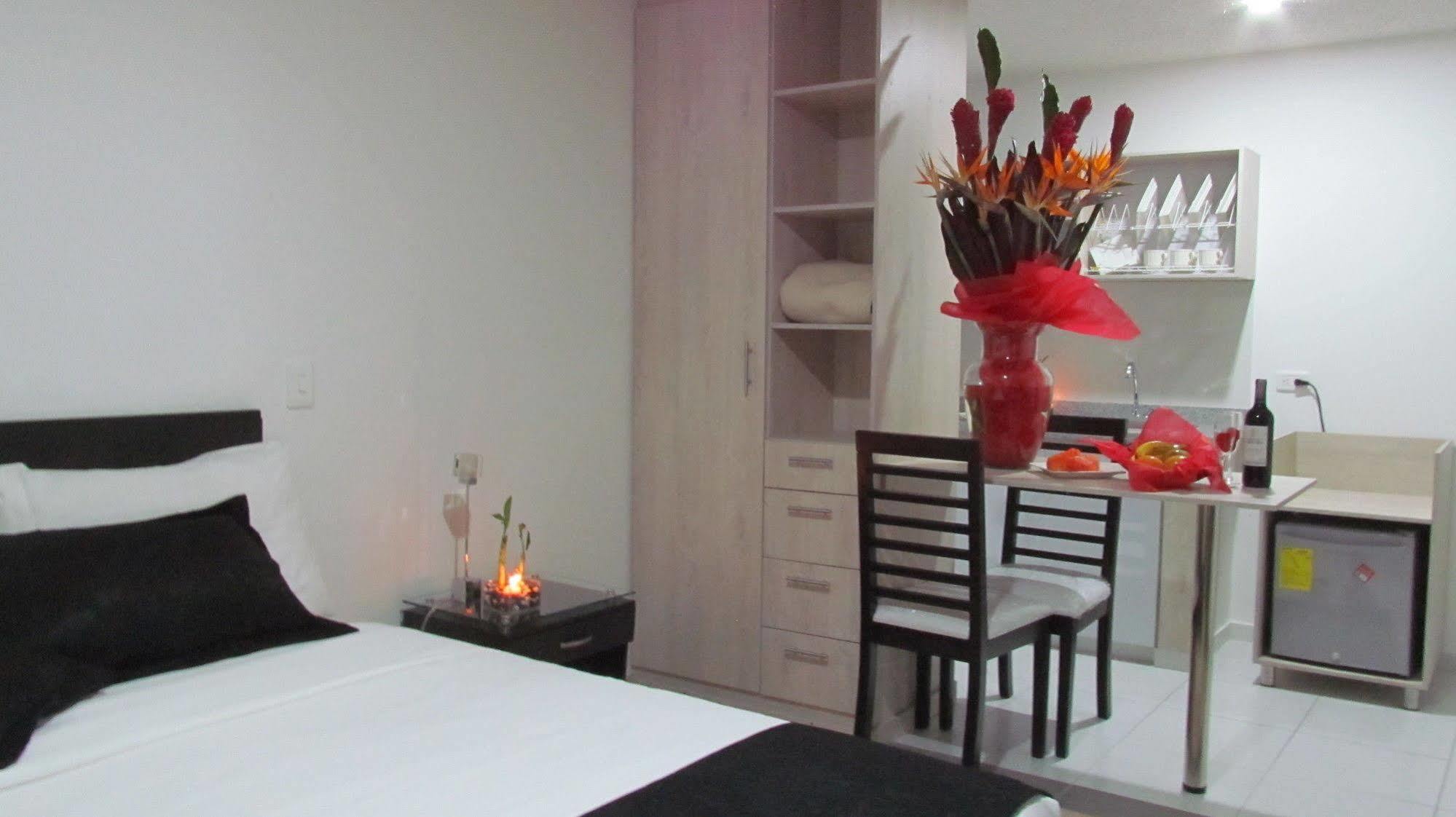 Aparta Hotel Bc Hotel