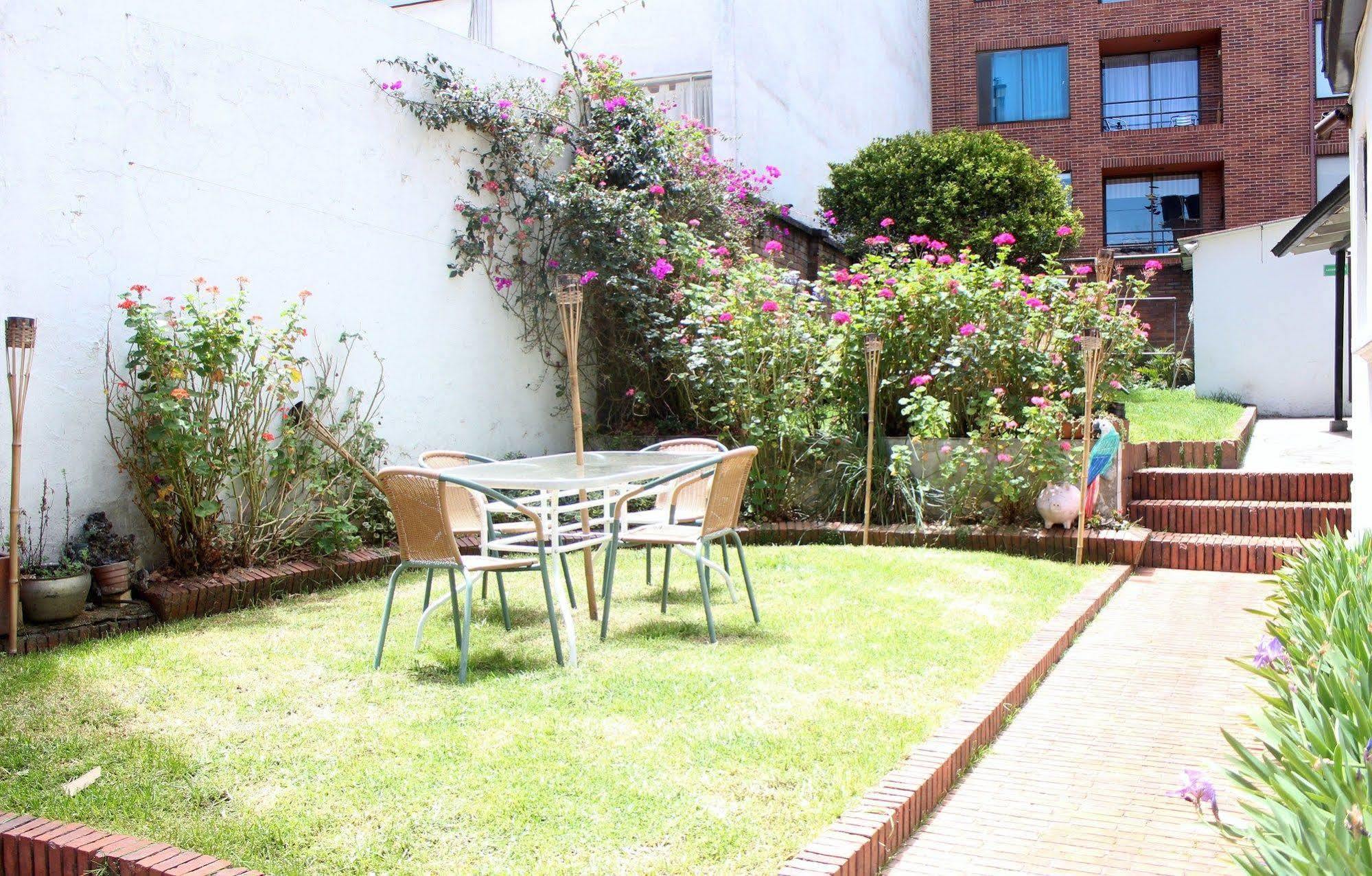 Hostal La Pinta *