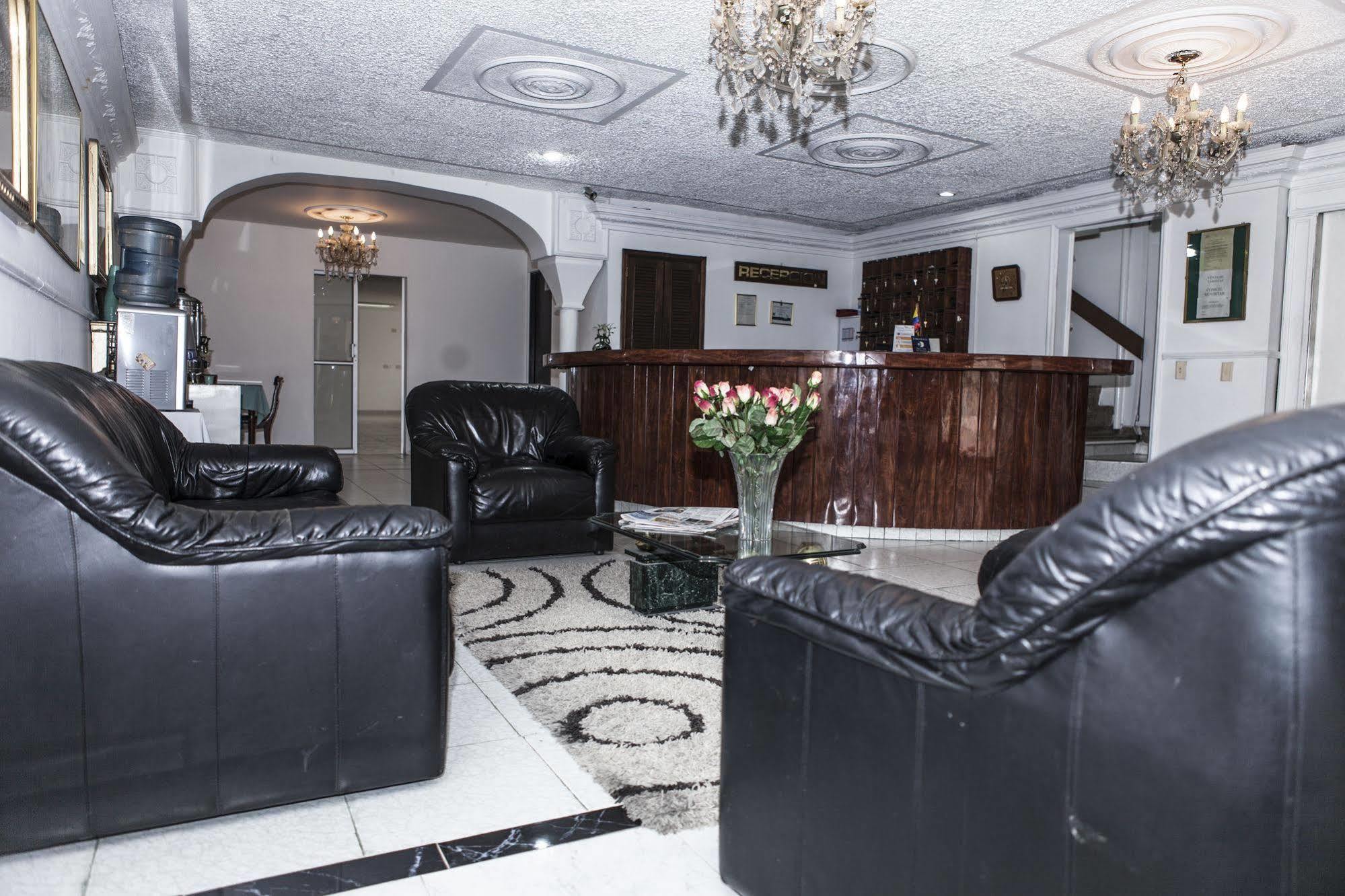 Lourdes Hotel 2*