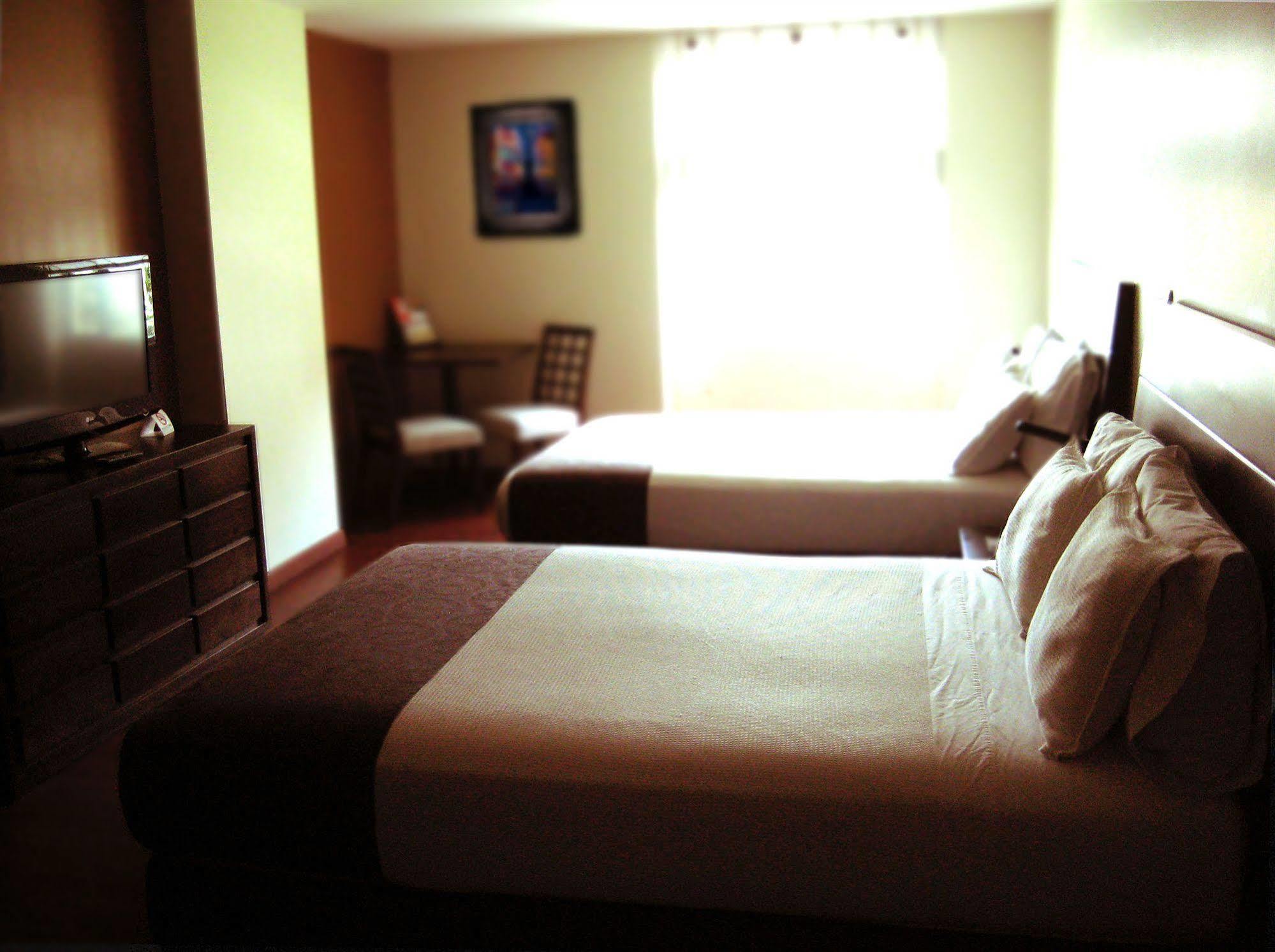 Santa Barbara Real Hotel 3*