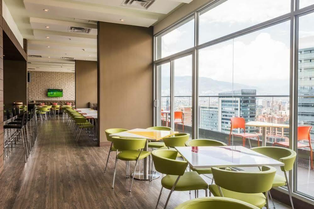 Hampton By Hilton Airport Hotel Bogotá