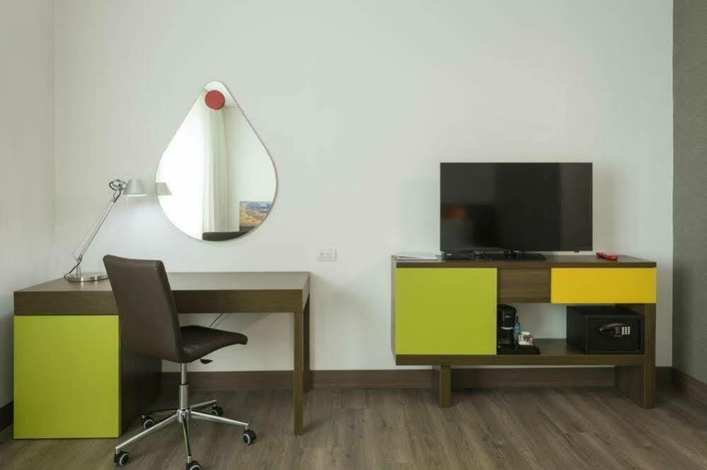 Hampton By Hilton Airport Bogotá