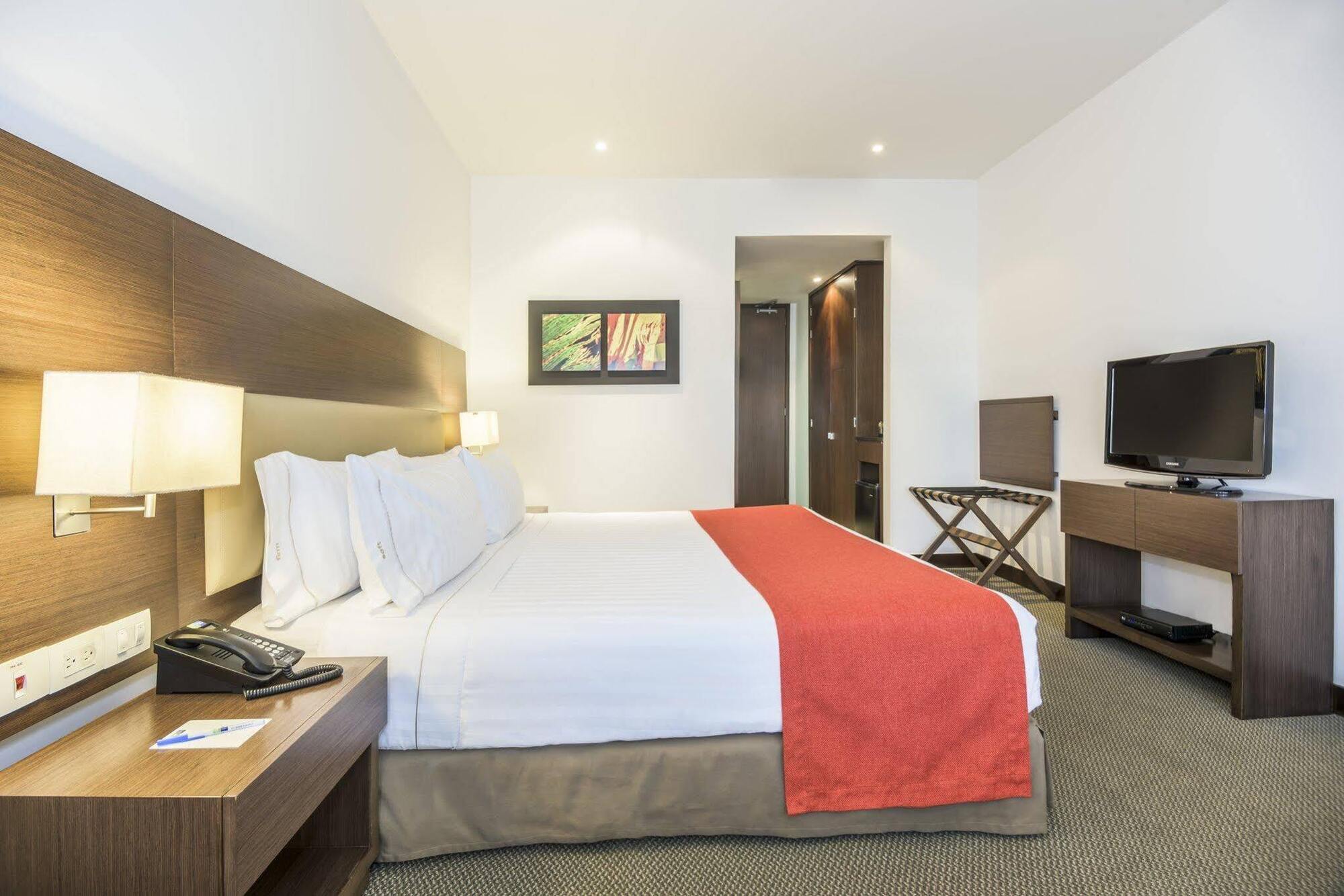 Express - Parque La 93, An Ihg Hotel 4*