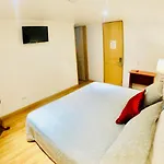 Hotel Casa Mahanaim Colferias, Bogotá