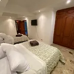 Casa Hotel Santa Ana Cedritos
