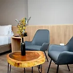 Em Hotel Corferias Embajada Americana
