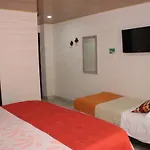 Hoteles Bogotá Inn El Lago Country