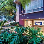 Hotel Viaggio Teleport City Suites