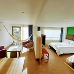 Hotel Viaggio Teleport City Suites