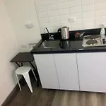 Apto Privado cerca al Aeropuerto -Transporte disponible
