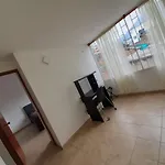 Cómodo Aparta Estudio