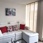 Confortable Apto 10 Min del Aeropuerto Parq gratis