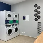 Modern 2Br In Luxury Building