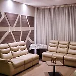 Hm Hotel Expo Inn