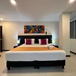 Hotel Ferias Park