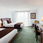 Hotel Embassy Park