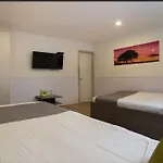 Hotel feria imperial embajada