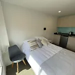 Apartamento Independiente ubicado en santa barbara 203