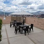 Edificio Apartamento Central Con Ascensor. 603