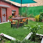 acogedor Hostal usaquen la parada del tren
