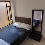 Linda habitación amplia iluminada Bogota Calle 80