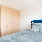 Perfecto Para Trabajo Remoto - Nuevo , Wifi, Lava-Seca, Parking, Cerca Aeropuerto Y Embajada, Hermosa Vista