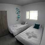 Apartamento 300 Dotado Cerca A Heroes