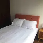 Apartamento Con Terraza Privada- Clinica Reina Sofia