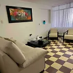 Apto Cerca A Clinica Del Olaya, Candelaria Y Centro Ciudad